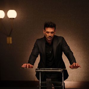 Bilder Misdirection: Rache sitzt tief