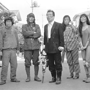 Bilder Die Familie mit dem umgekehrten Düsenantrieb - Crazy Family