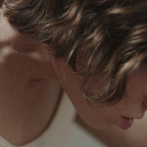 Bilder Mit einem Tiger schlafen