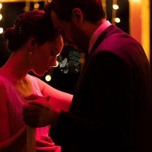 Bilder We Bury The Dead