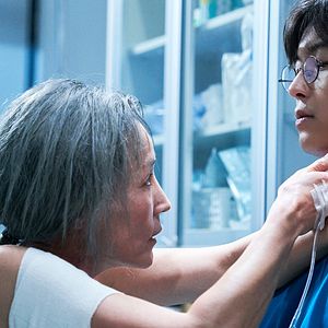 Bilder The Old Woman With The Knife