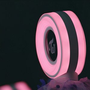 Bilder Twice: One In A Mill10N