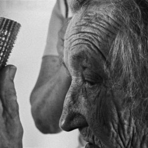 Bilder Muddi - Zwölf Annäherungen an das Altern