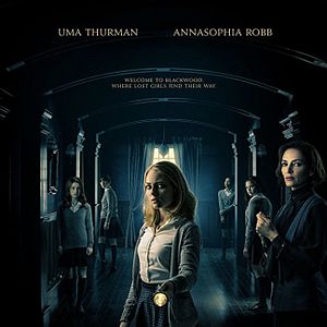 Bilder Down A Dark Hall