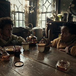 Bilder Never Let Go - Lass niemals los