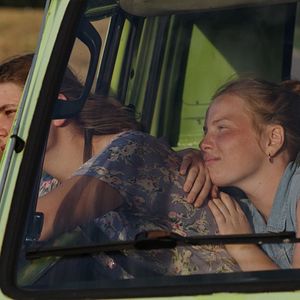 Bilder Milch ins Feuer