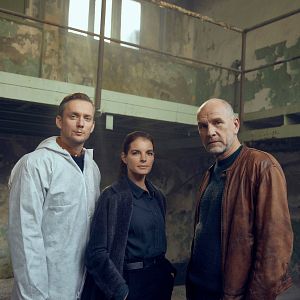 Bilder Wolfsland - Schwarzer Spiegel