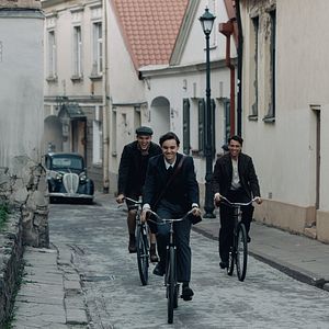 Bilder Wahrheit & Verrat - Truth & Treason