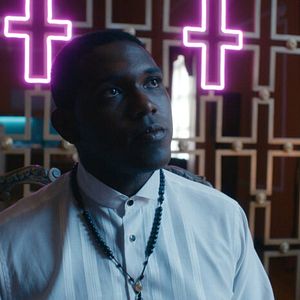 Bilder Rains Over Babel