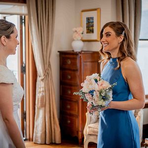 Bilder Zwei Herzen und eine Hochzeitstorte