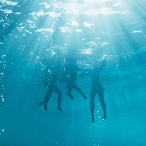 Bilder Something In The Water