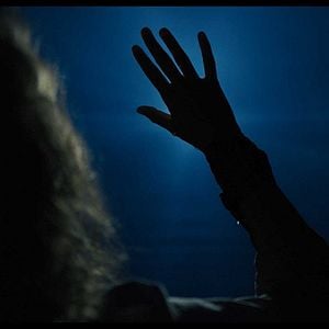 Bilder Lovely, Dark, And Deep