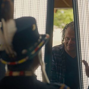 Bilder We All Bleed Red