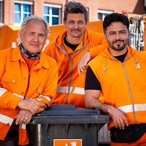 Bilder Die Drei von der Müllabfuhr: Hand in Hand