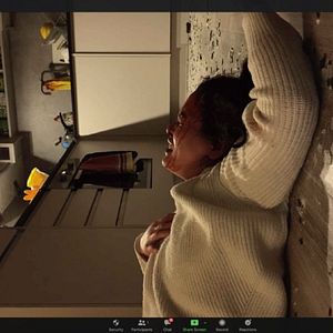 Bilder Host - Something Dark Has Joined The Meeting