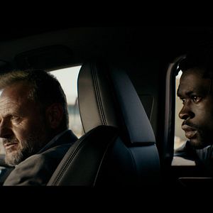 Bilder More Than Strangers