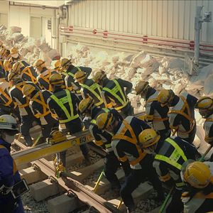 Bilder Bullet Train Explosion