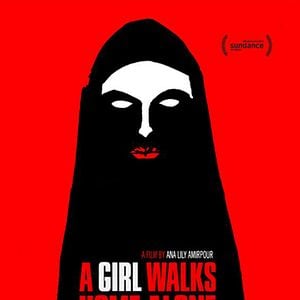 Bilder A Girl Walks Home Alone At Night