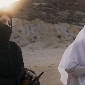 Bilder Azza - Dem Patriarchat davonfahren