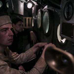 Bilder Dark Sea - Gefangen in der Tiefe