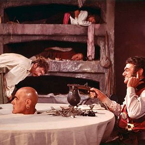 Bilder Die Gräfin und ihr Oberst