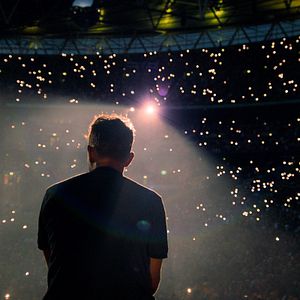 Bilder blur: Live At Wembley Stadium