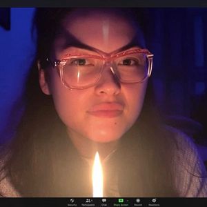 Bilder Host - Something Dark Has Joined The Meeting