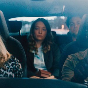 Bilder More Than Strangers