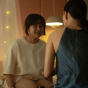 Bilder A Normal Woman