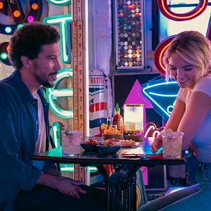 Bilder The End We Start From