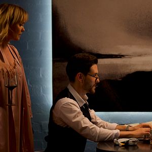 Bilder Take My Hand - Ein neuer Anfang