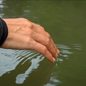 Bilder I Am The River, The River Is Me