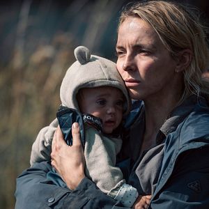 Bilder The End We Start From