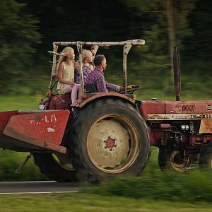 Bilder Milch ins Feuer
