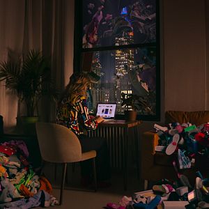 Bilder Buy Now: The Shopping Conspiracy