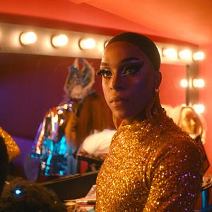 Bilder Rains Over Babel