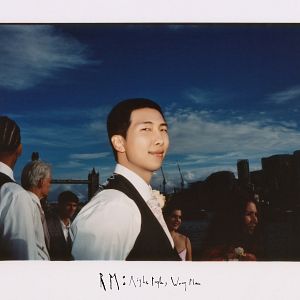 Bilder RM: Right People, Wrong Place