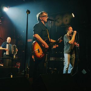 Bilder Element of Crime in Wenn es dunkel und kalt wird in Berlin