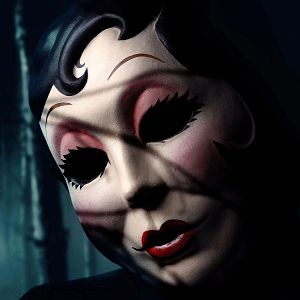 Bilder The Strangers: Chapter 1