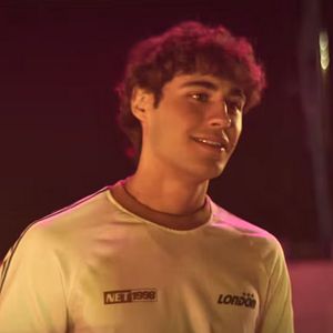 Bilder Tell Me Softly