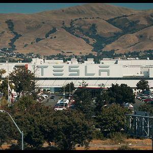 Bilder Elon Musk Uncovered: Das Tesla- Experiment