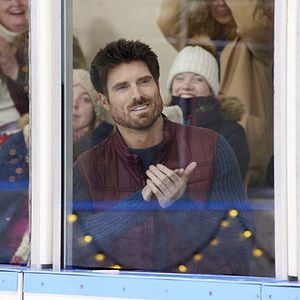 Bilder Love On Ice - Weihnachtszauber im Eispalast