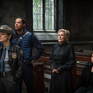 Bilder Wake Up Dead Man: A Knives Out Mystery