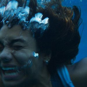 Bilder Something In The Water