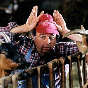 Bilder A Crime in Paradise