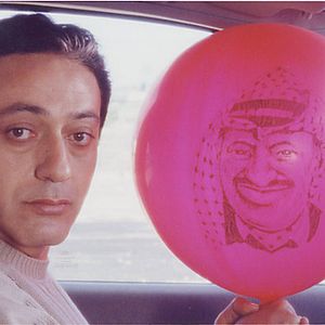 Bilder Göttliche Intervention - Eine Chronik von Liebe und Schmerz