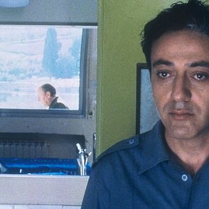 Bilder Göttliche Intervention - Eine Chronik von Liebe und Schmerz