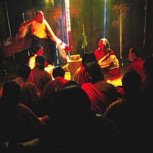 Bilder Von Reisenden und Magiern