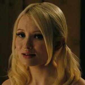 Bilder Emily Browning