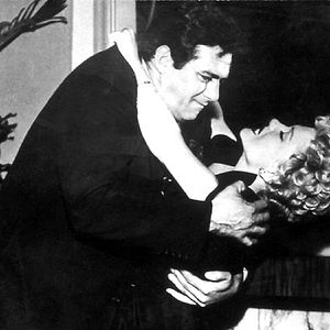 Bilder Gardenia - Eine Frau will vergessen